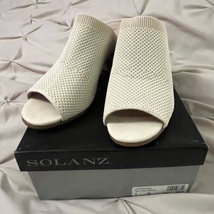 Solanz Peep Toe Sandal Block Heel Size 9